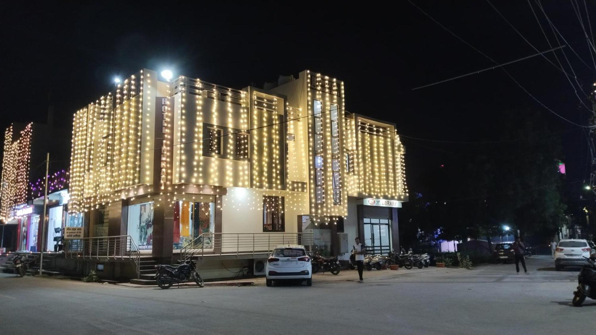 Hotel Indrani Chittorgarh Exteriör bild